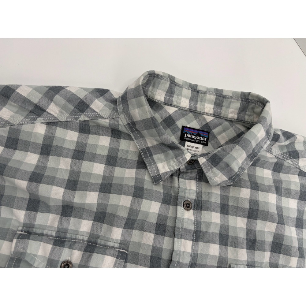 Patagonia Men's Switchgrass Shirt Short Sleeve White & Gray Plaid Button Up, XL